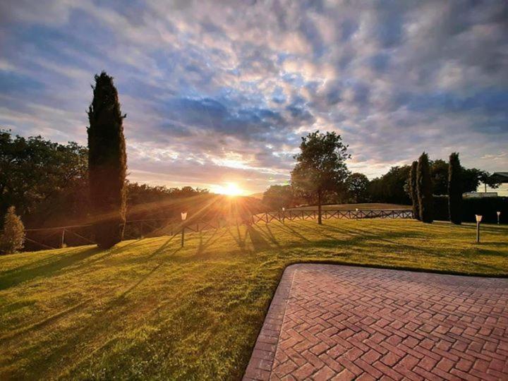 Agriturismo Podere Del Lepre San Quirico  Exterior photo